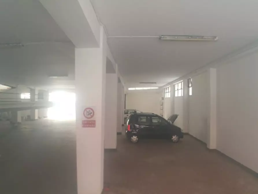 Immagine 2 di Magazzino in affitto  in VIA MICHELINO DA BESOZZO a Milano