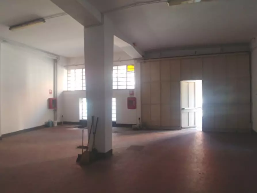 Immagine 5 di Magazzino in affitto  in VIA MICHELINO DA BESOZZO a Milano