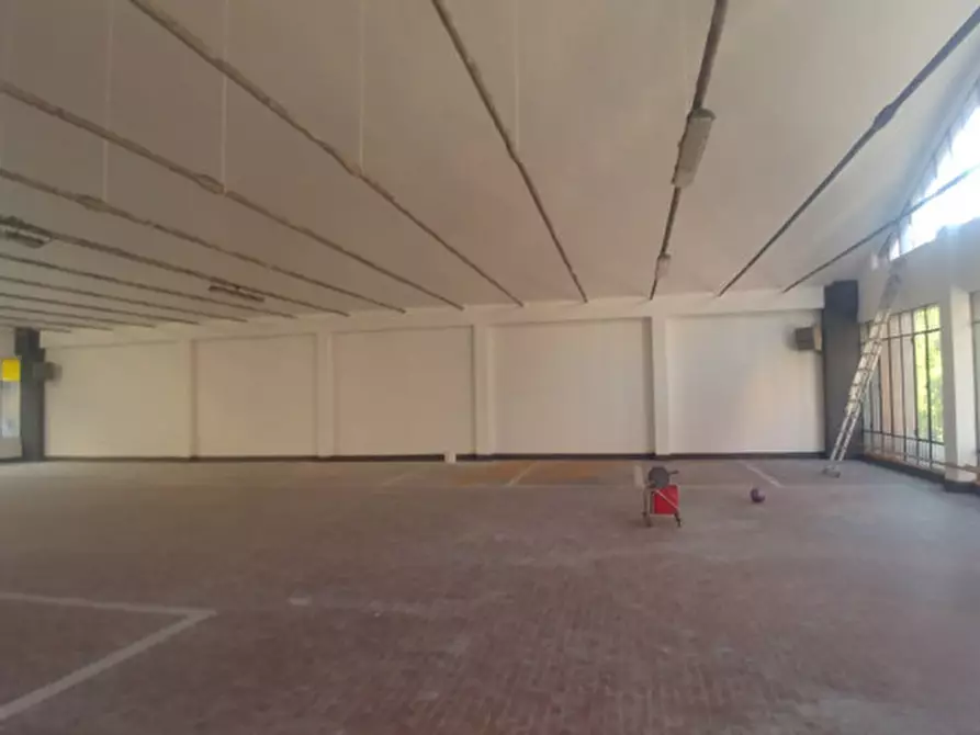 Immagine 16 di Magazzino in affitto  in VIA MICHELINO DA BESOZZO a Milano
