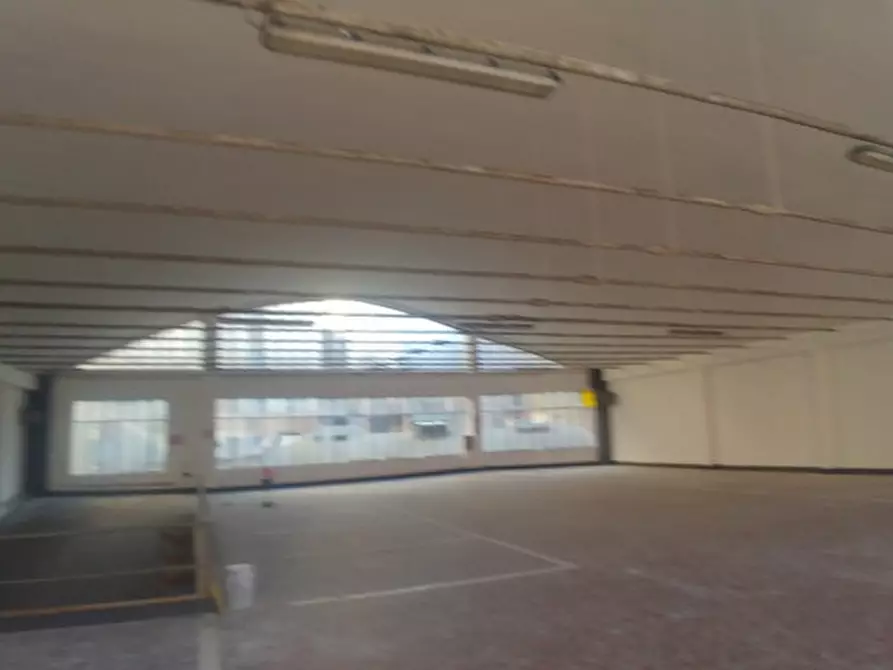 Immagine 21 di Magazzino in affitto  in VIA MICHELINO DA BESOZZO a Milano