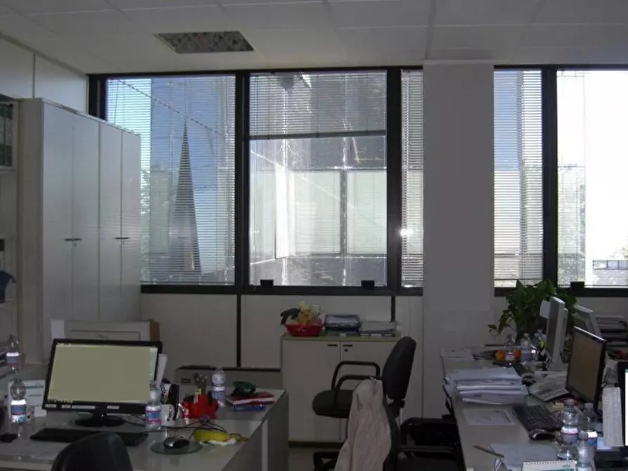 Immagine 7 di Ufficio in affitto  in VIA TOBAGI a Peschiera Borromeo