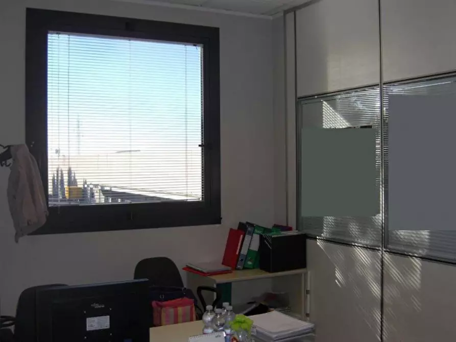 Immagine 8 di Ufficio in affitto  in VIA TOBAGI a Peschiera Borromeo