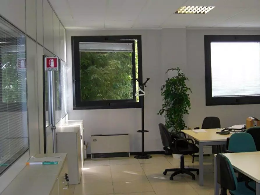Immagine 13 di Ufficio in affitto  in VIA TOBAGI a Peschiera Borromeo