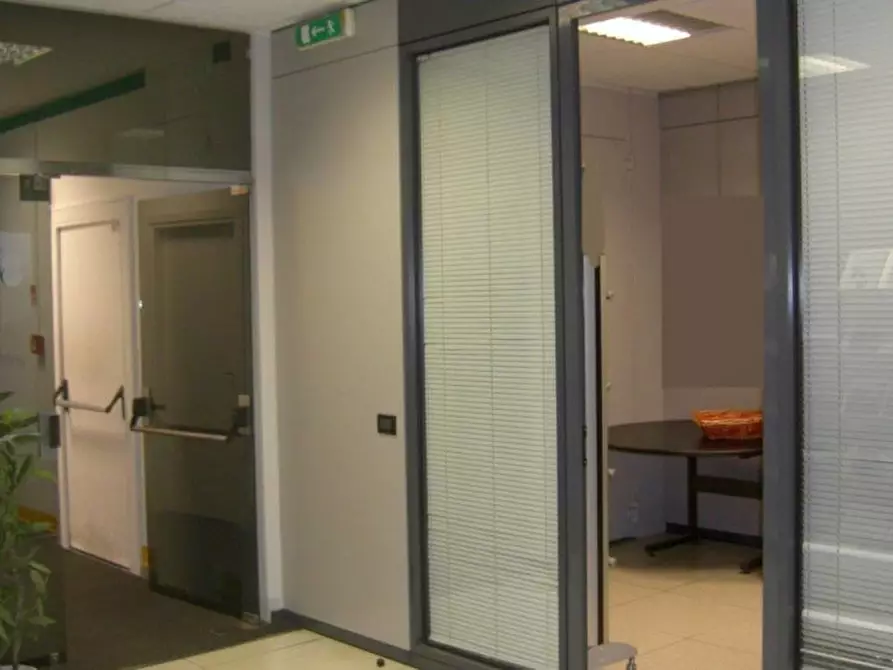 Immagine 12 di Ufficio in affitto  in VIA TOBAGI a Peschiera Borromeo