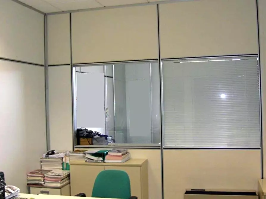 Immagine 11 di Ufficio in affitto  in VIA TOBAGI a Peschiera Borromeo