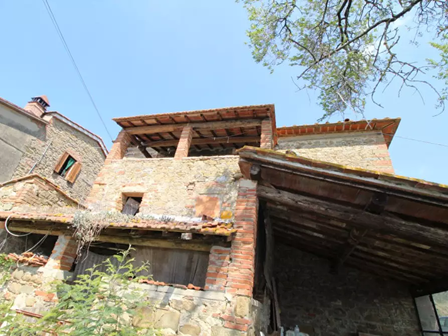 Immagine 6 di Casa indipendente in vendita  in 6 km a Bucine