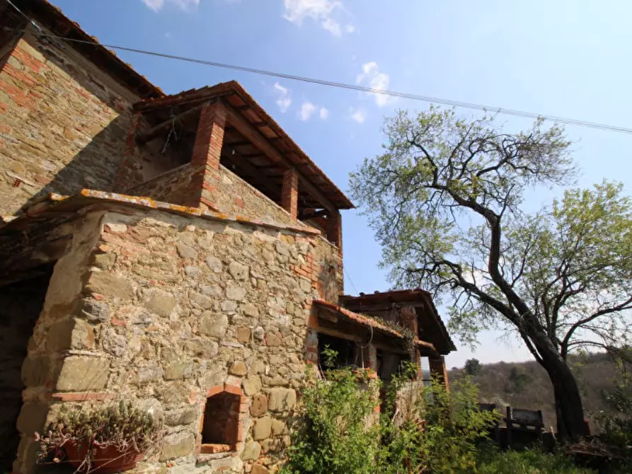 Immagine 7 di Casa indipendente in vendita  in 6 km a Bucine