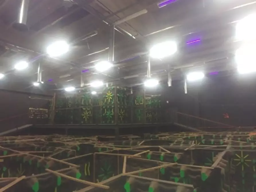 Immagine 12 di Magazzino in vendita  in VIA RESISTENZA a Buccinasco