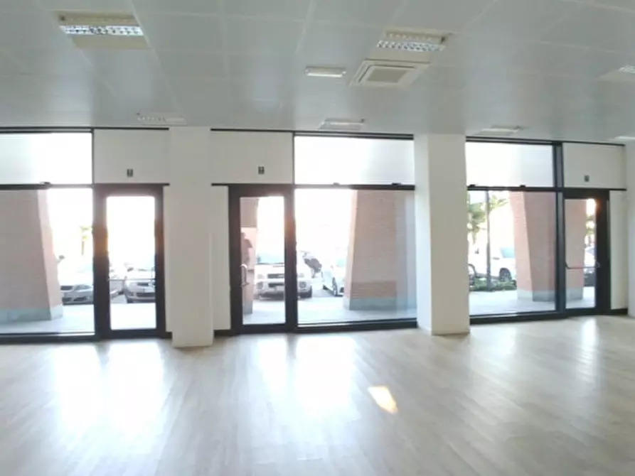 Immagine 15 di Ufficio in vendita  in VIALE DELL' ARTIGIANATO a Bernareggio