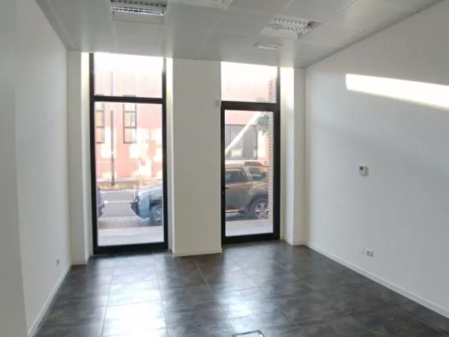 Immagine 18 di Ufficio in vendita  in VIALE DELL' ARTIGIANATO a Bernareggio