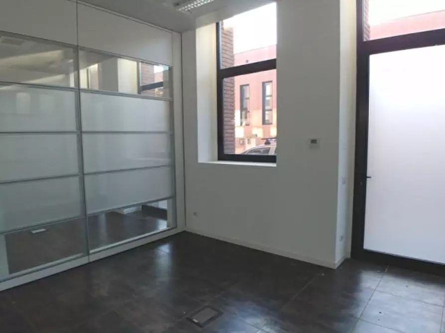 Immagine 9 di Attività commerciale in vendita  in VIALE DELL' ARTIGIANATO a Bernareggio