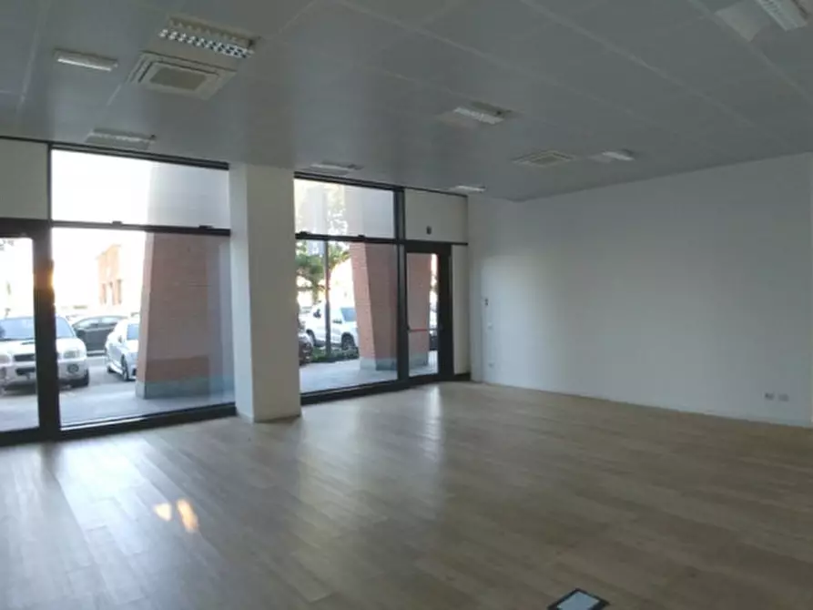 Immagine 13 di Attività commerciale in vendita  in VIALE DELL' ARTIGIANATO a Bernareggio