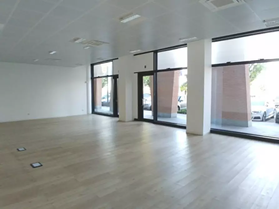 Immagine 20 di Attività commerciale in vendita  in VIALE DELL' ARTIGIANATO a Bernareggio