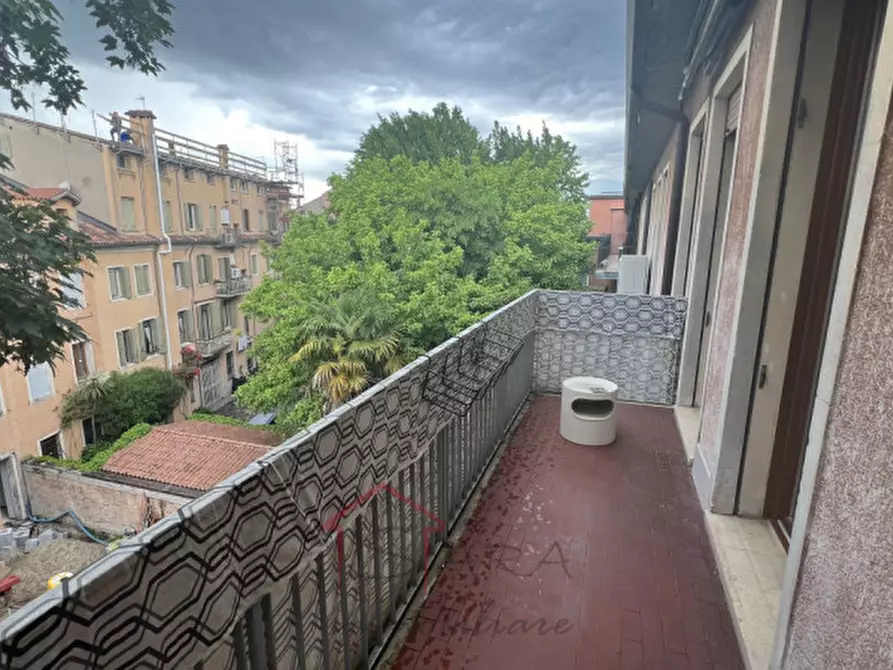 Immagine 17 di Camera in affitto  in Via Briosco a Padova