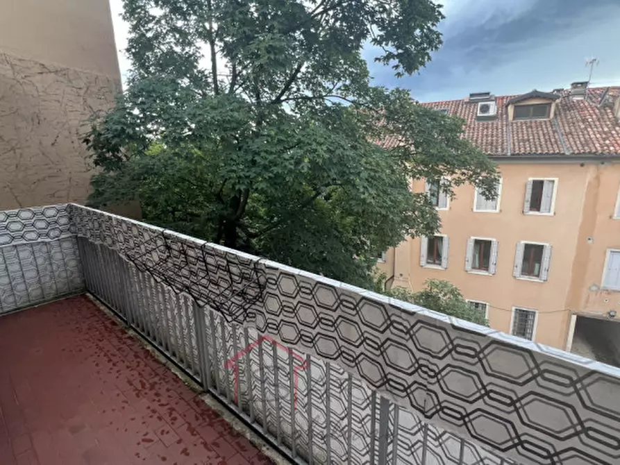 Immagine 18 di Camera in affitto  in Via Briosco a Padova