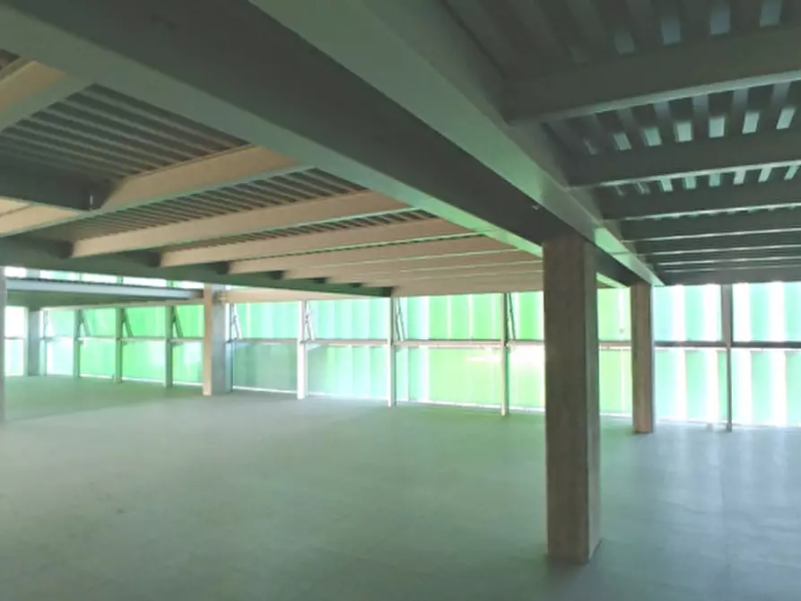 Immagine 16 di Attività commerciale in vendita  in VIA MAMELI a Vimercate