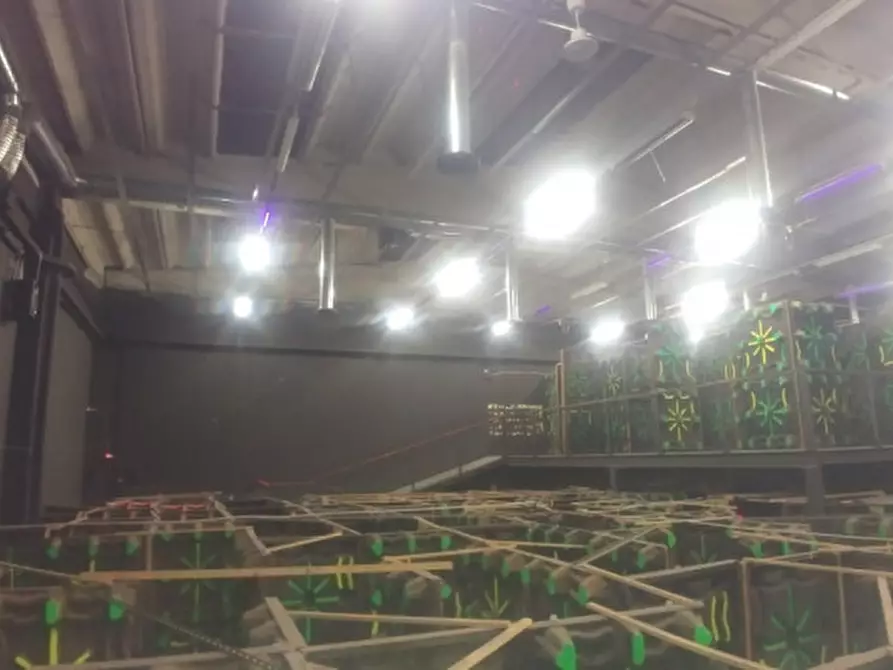 Immagine 11 di Laboratorio in vendita  in VIA RESISTENZA a Buccinasco