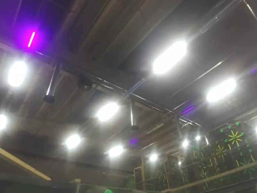 Immagine 13 di Laboratorio in vendita  in VIA RESISTENZA a Buccinasco