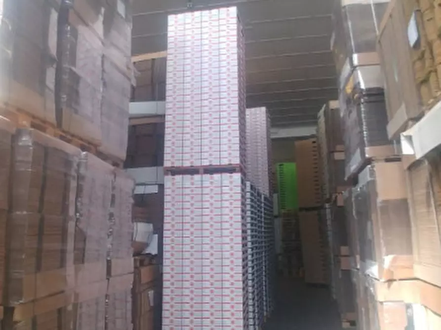 Immagine 20 di Laboratorio in vendita  in VIA RESISTENZA a Buccinasco