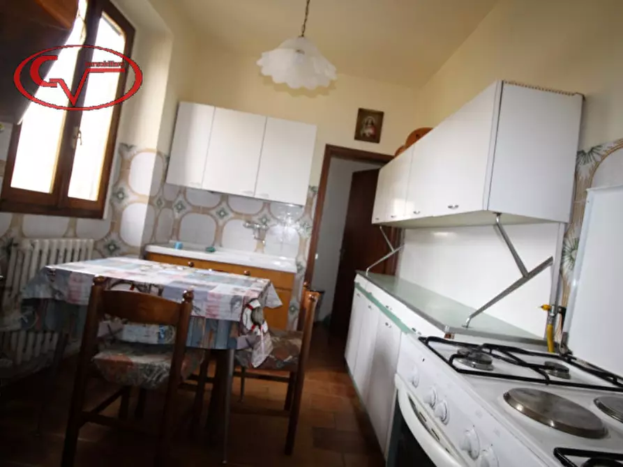 Immagine 4 di Palazzo in vendita  in mercatale valdarno a Montevarchi