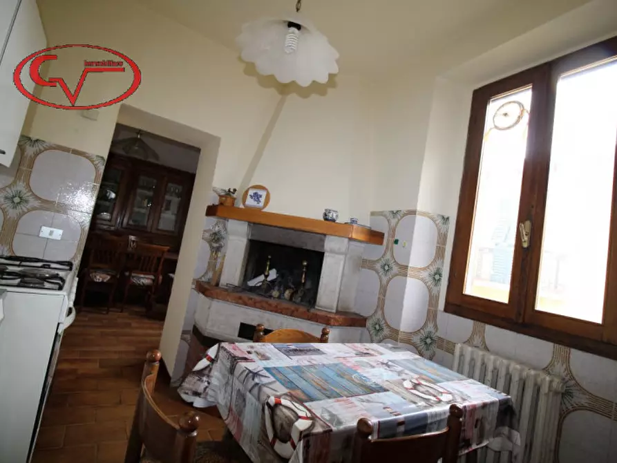 Immagine 6 di Palazzo in vendita  in mercatale valdarno a Montevarchi