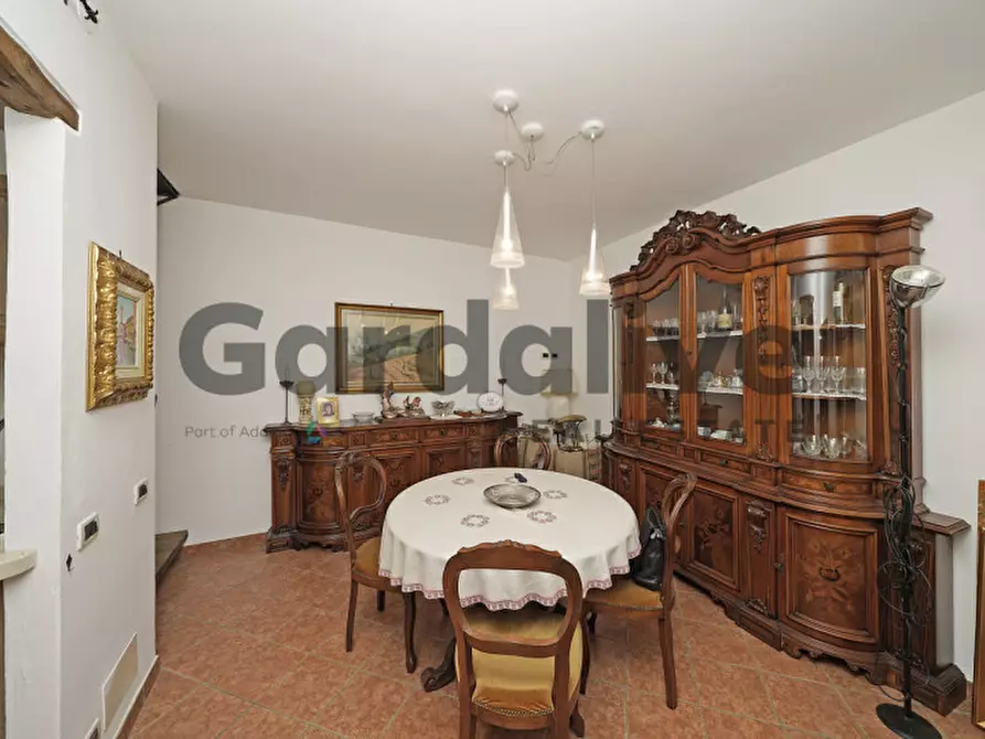 Immagine 2 di Casa bifamiliare in vendita  in Castello di Padenghe a Padenghe Sul Garda