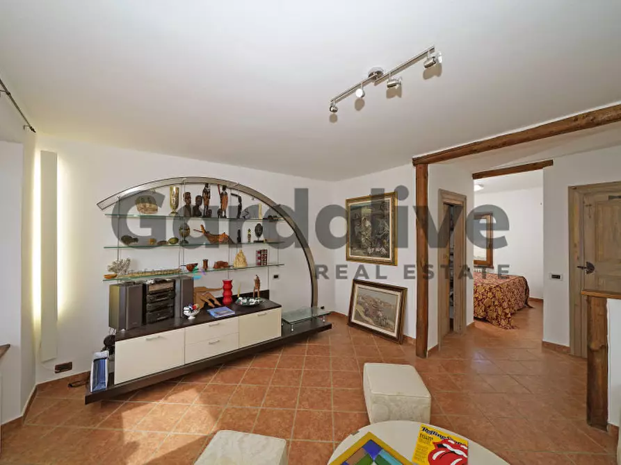 Immagine 10 di Casa bifamiliare in vendita  in Castello di Padenghe a Padenghe Sul Garda