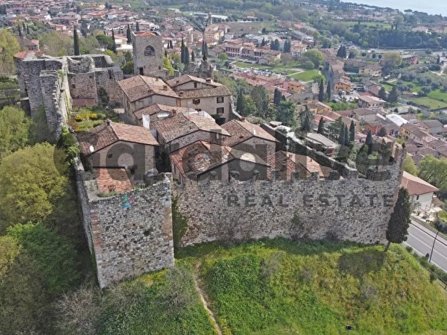 Immagine 24 di Casa bifamiliare in vendita  in Castello di Padenghe a Padenghe Sul Garda