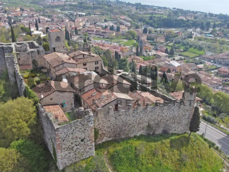 Immagine 26 di Casa bifamiliare in vendita  in Castello di Padenghe a Padenghe Sul Garda
