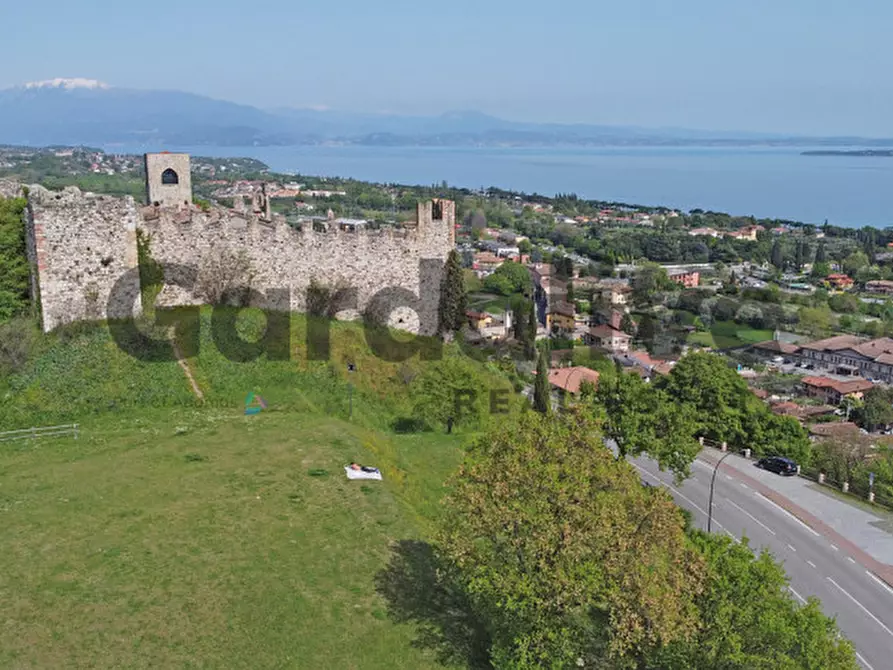Immagine 29 di Casa bifamiliare in vendita  in Castello di Padenghe a Padenghe Sul Garda