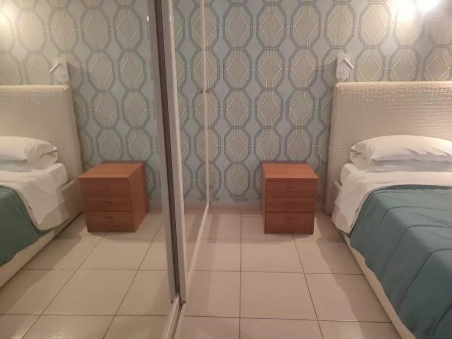 Immagine 29 di Appartamento in affitto  in Via A. Poerio a Napoli