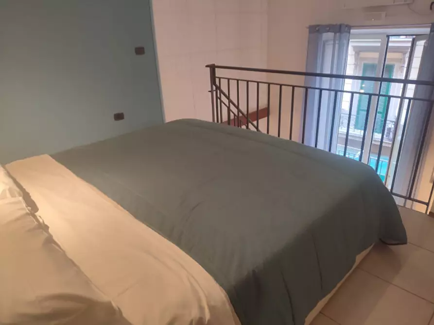 Immagine 30 di Appartamento in affitto  in Via A. Poerio a Napoli