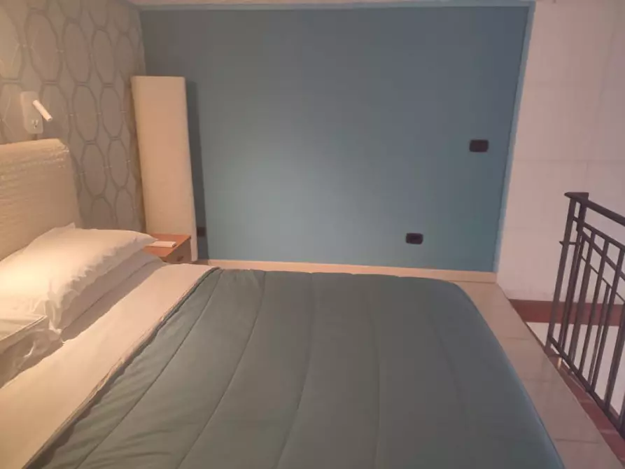 Immagine 32 di Appartamento in affitto  in Via A. Poerio a Napoli