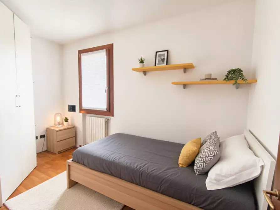 Immagine 31 di Appartamento in vendita  in via Montegrotto a Abano Terme