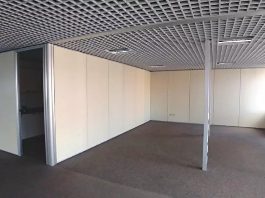 Immagine 5 di Ufficio in affitto  in VIA OLGIA a Segrate