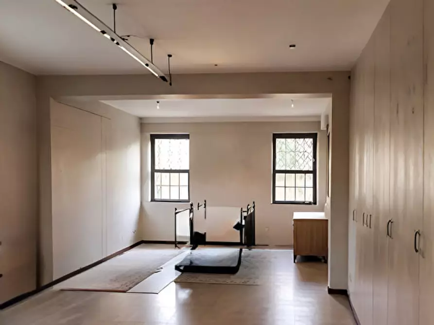 Immagine 3 di Negozio in affitto  in Via Brugnari a Castelfranco Veneto