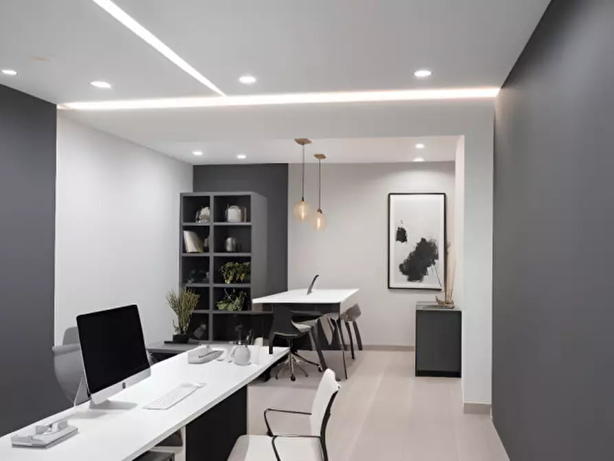 Immagine 7 di Negozio in affitto  in Via Brugnari a Castelfranco Veneto