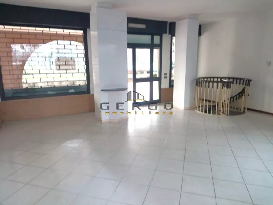 Immagine 1 di Negozio in vendita  in via M. della Salute a Padova