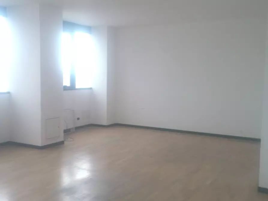 Immagine 5 di Ufficio in affitto  in VIA CANTORE GEN. a Sesto San Giovanni