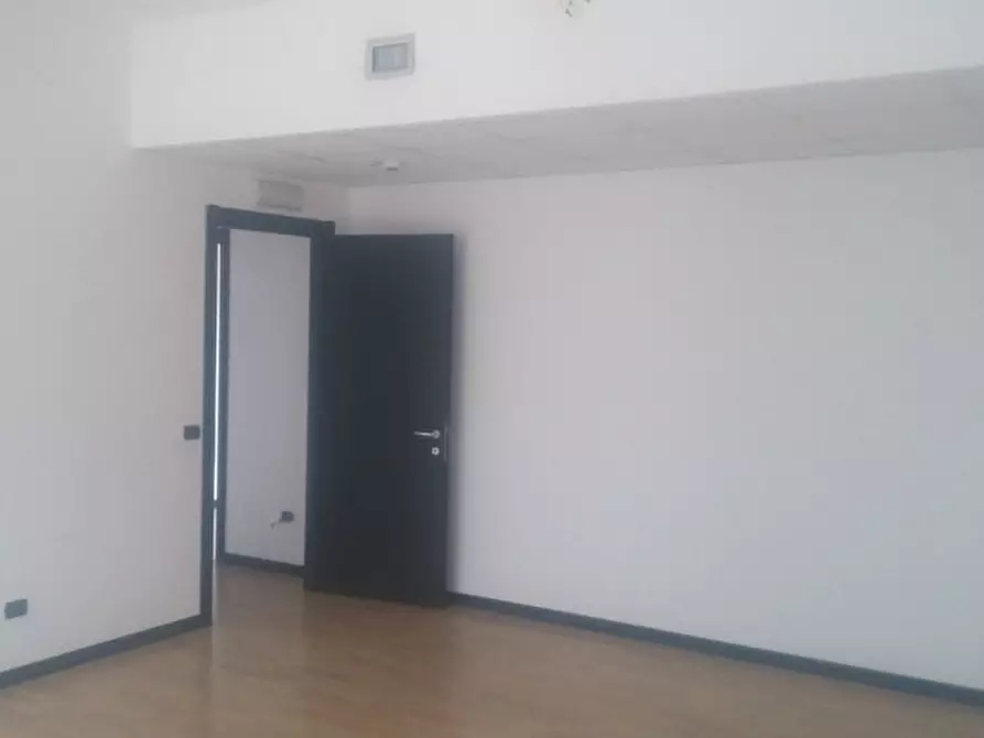 Immagine 7 di Ufficio in affitto  in VIA CANTORE GEN. a Sesto San Giovanni