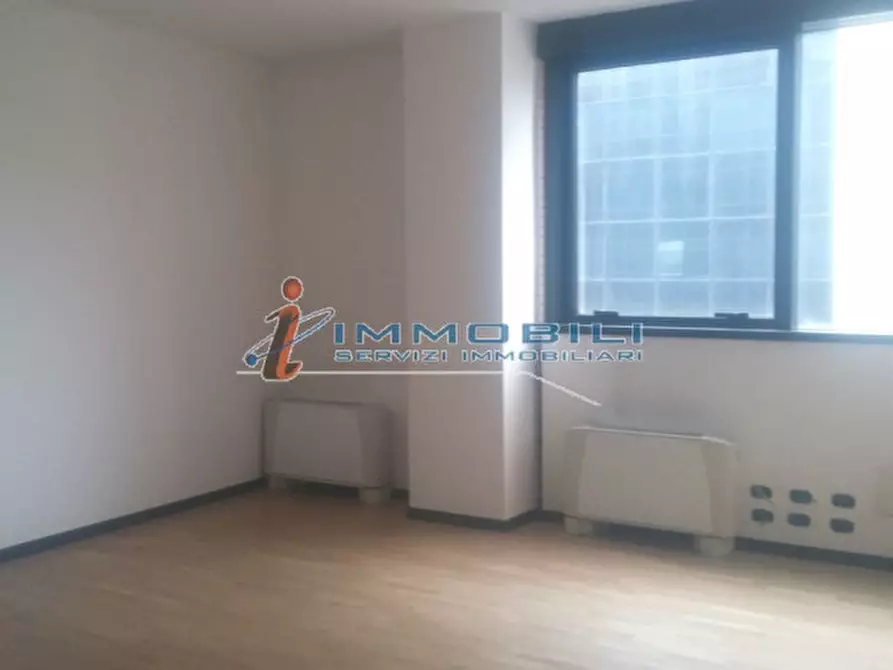 Immagine 6 di Ufficio in affitto  in VIA CANTORE GEN. a Sesto San Giovanni