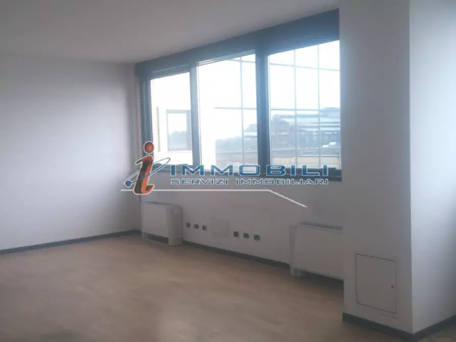 Immagine 8 di Ufficio in affitto  in VIA CANTORE GEN. a Sesto San Giovanni