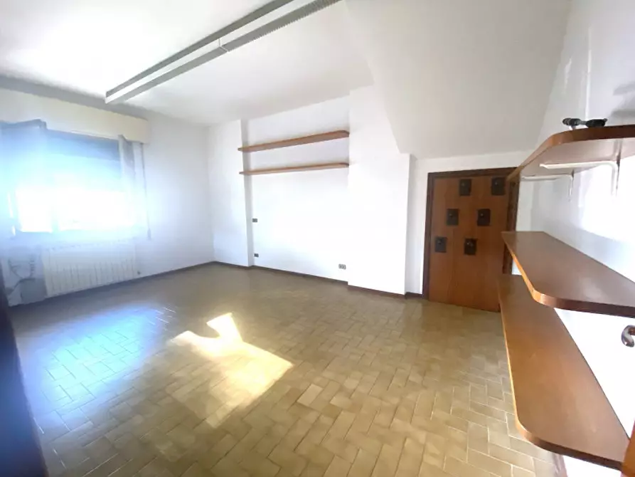 Immagine 9 di Capannone industriale in affitto  in VIA ROMEA SUD 70 a Cervia