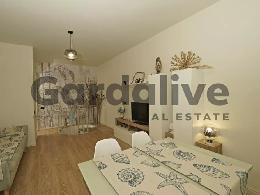 Immagine 2 di Appartamento in vendita  a Soiano Del Lago