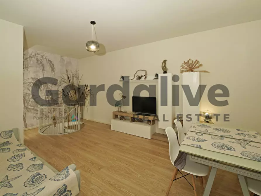 Immagine 4 di Appartamento in vendita  a Soiano Del Lago