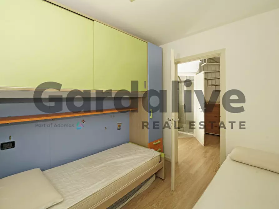 Immagine 11 di Appartamento in vendita  a Soiano Del Lago