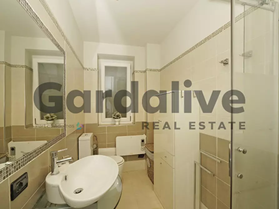 Immagine 16 di Appartamento in vendita  a Soiano Del Lago