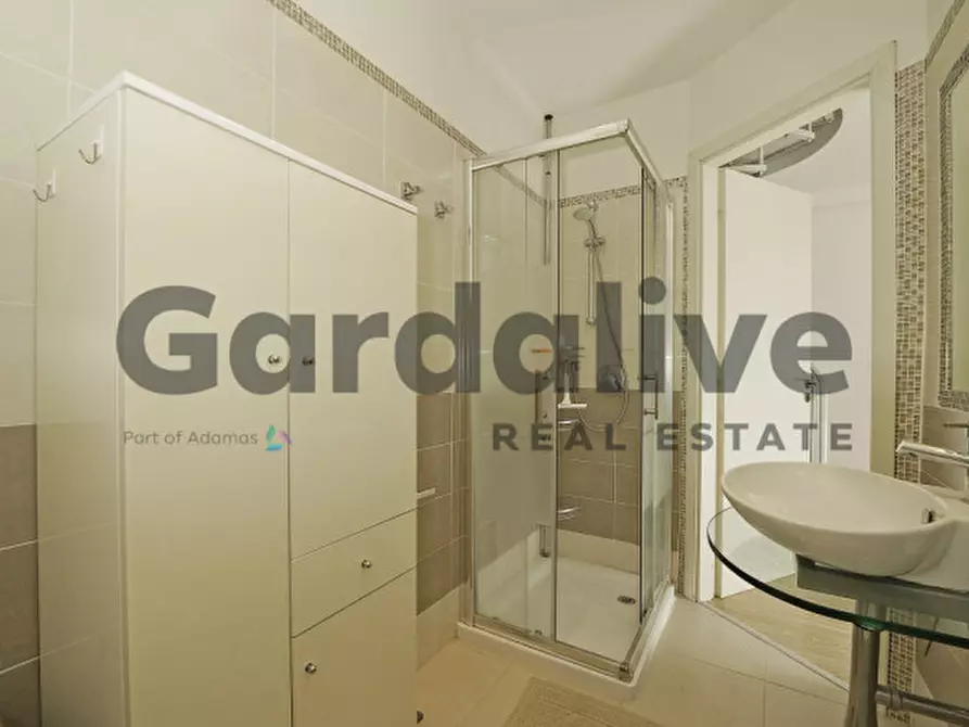 Immagine 18 di Appartamento in vendita  a Soiano Del Lago