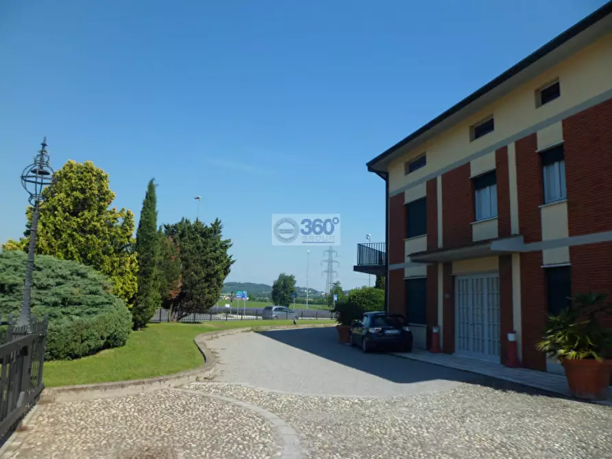 Immagine 23 di Casa indipendente in vendita  in Via Tito Speri a Corte Franca