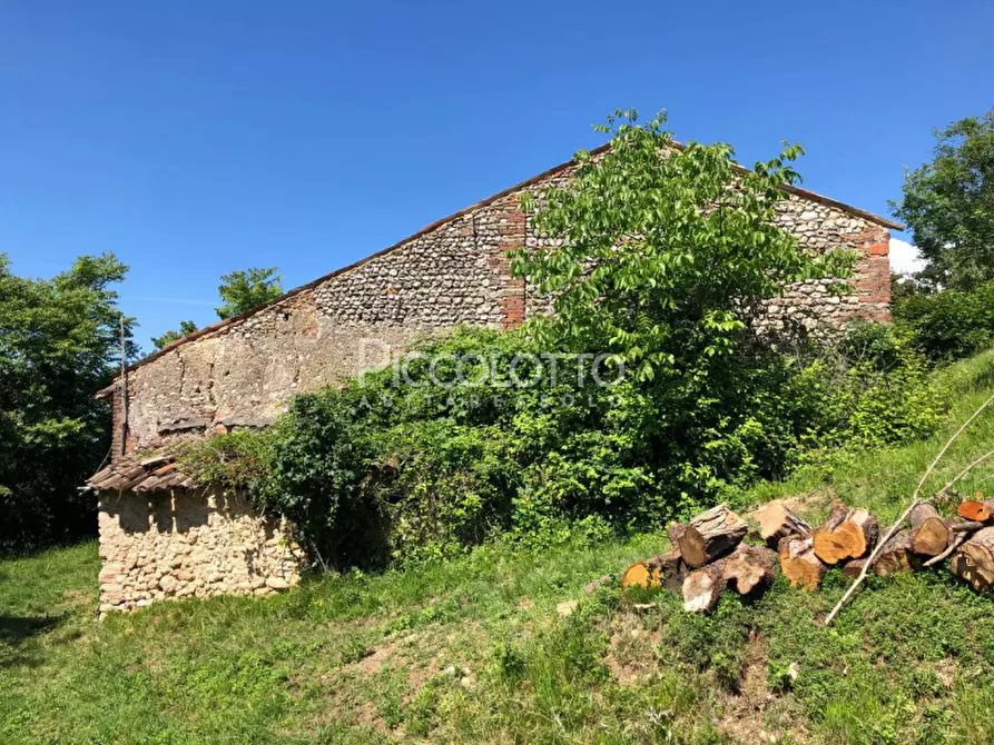 Immagine 6 di Rustico / casale in vendita  in via Cornuda a Maser
